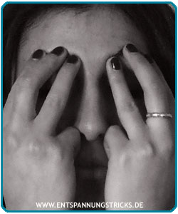 augen akupressur augenbrauen